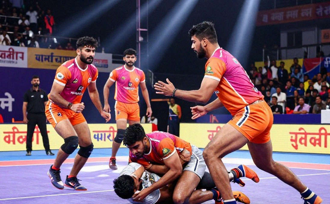 अहमदाबाद का चौथा मैच: भारत-इंग्लैंड नहीं, एंट्री लिस्ट की खाली जगहें हैं असली खबर